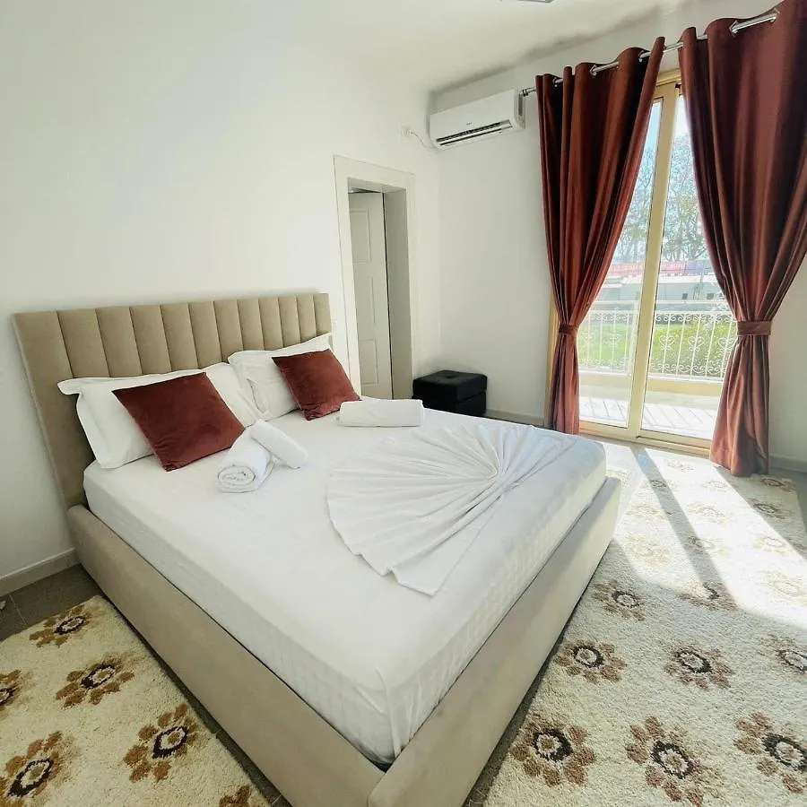 Hotel Noel Vlore 0*,  Albania
